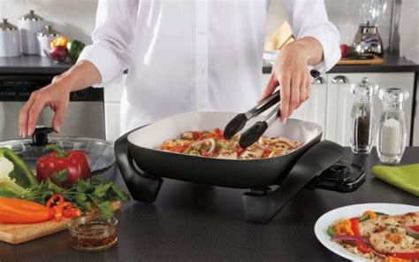 How Many Watts Does an Electric Skillet Use: A Culinary Conundrum or a Power Play?