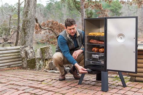 How to Use an Electric Smoker: A Journey Through Flavor and Chaos